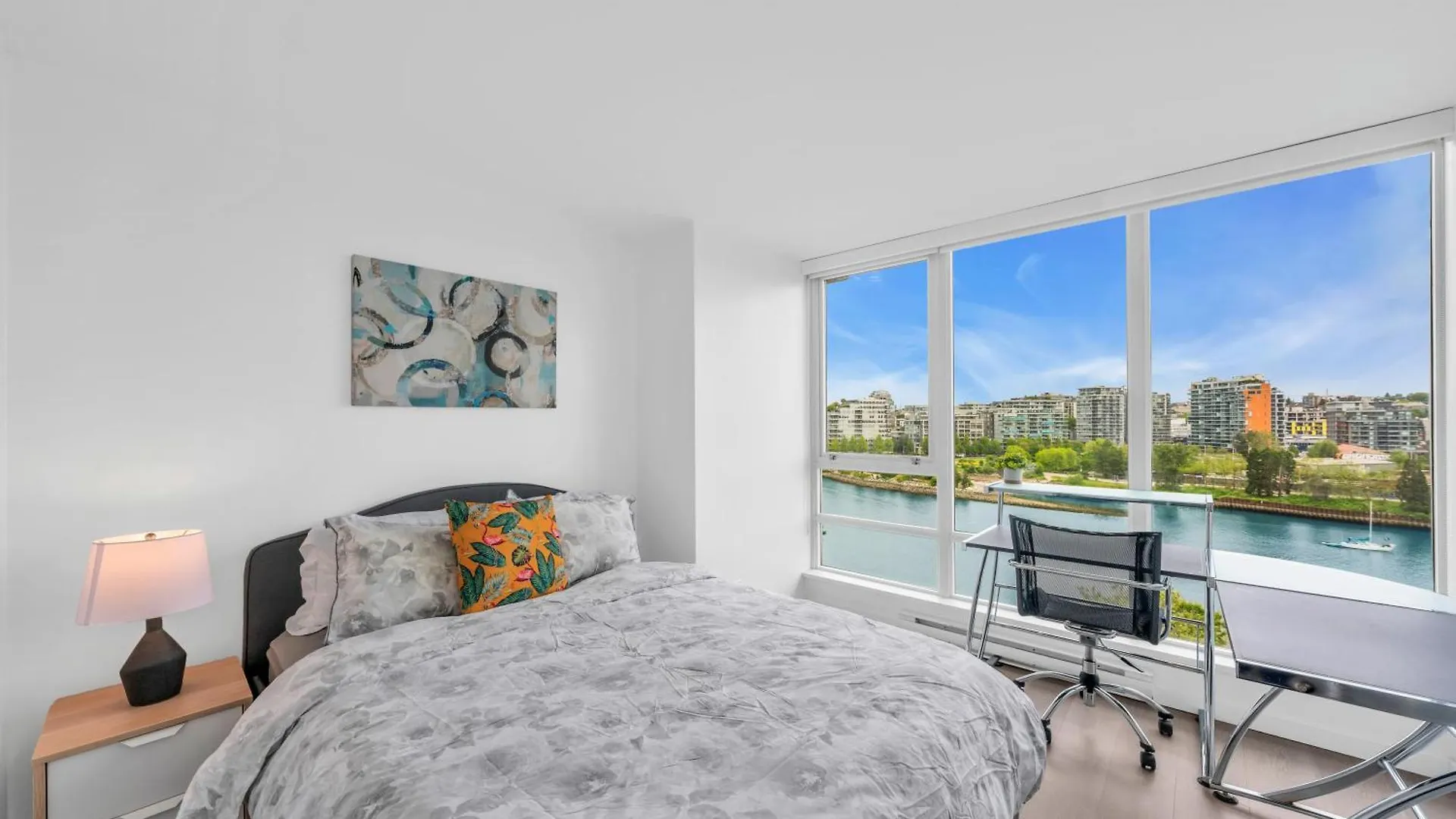 Apartment Best Location Downtown Chic Suites Vancouver Canada