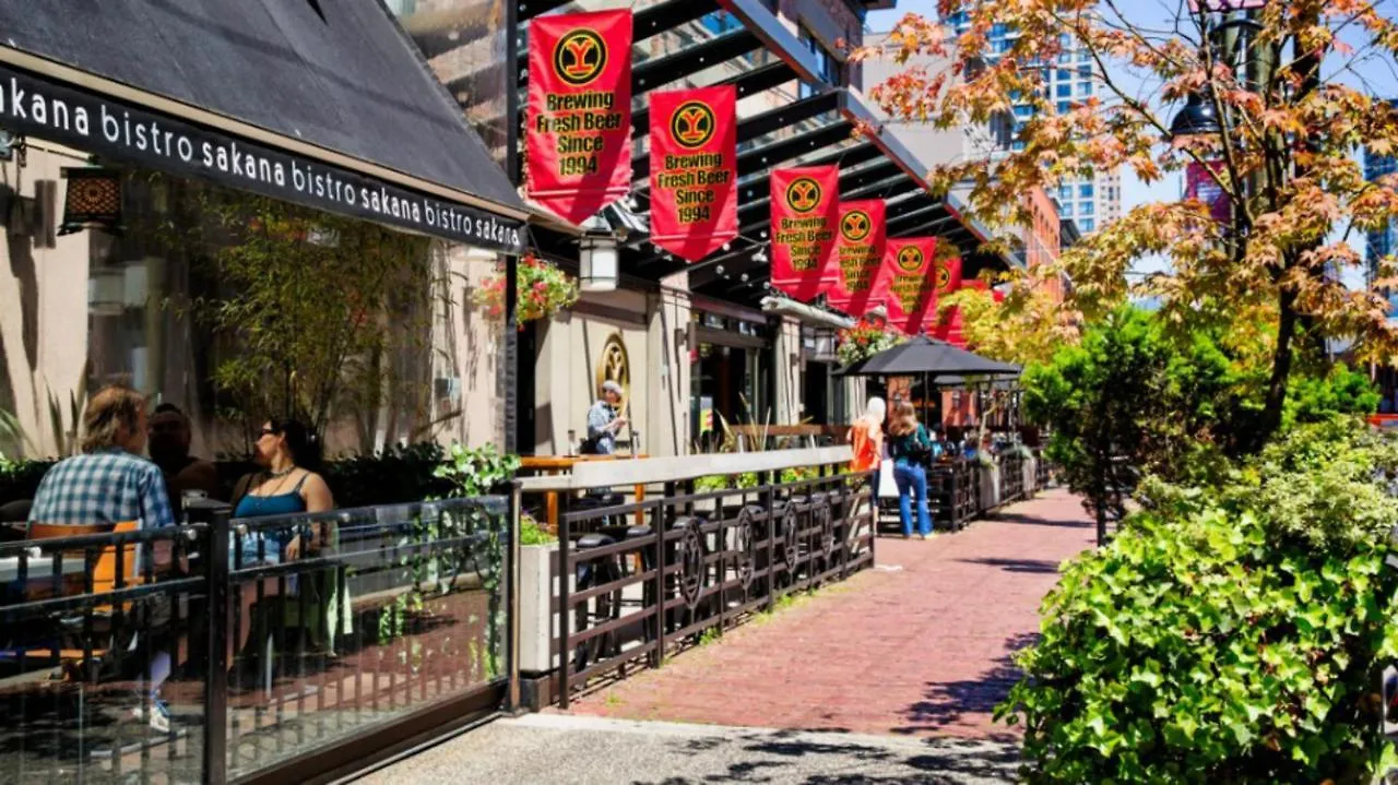 Best Location Downtown Chic Suites Vancouver Apartment