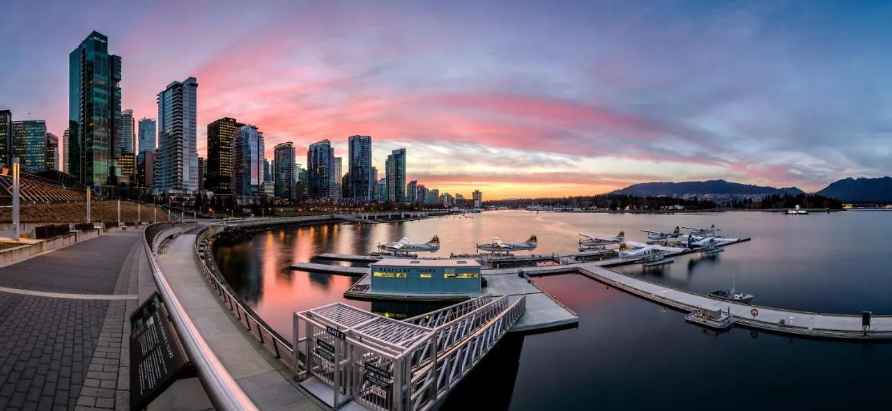 Best Location Downtown Chic Suites Vancouver Apartment