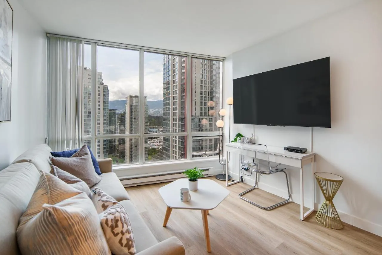Best Location Downtown Chic Suites Vancouver Apartment