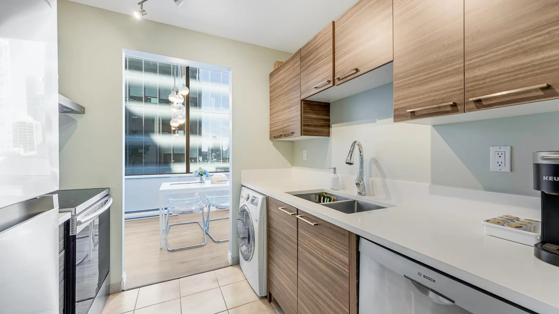 Apartment Best Location Downtown Chic Suites Vancouver